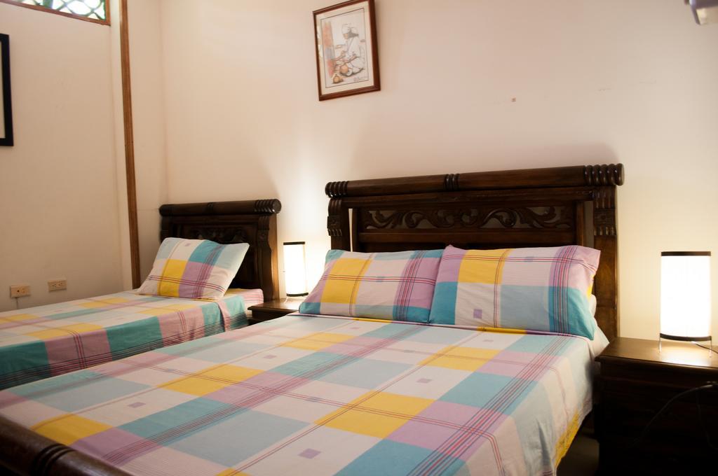 Hostal Pelikan Taganga Exterior photo